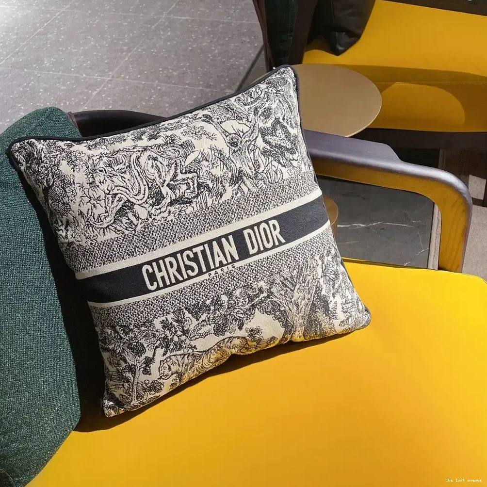 2.0 THROW PILLOW CHRISTIAN 0527